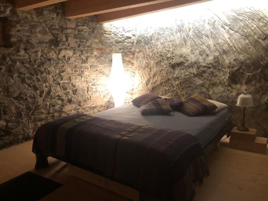 Rustico Gin Avegno Torbecc, Vallemaggia, Tessin, Séjour à la campagne *